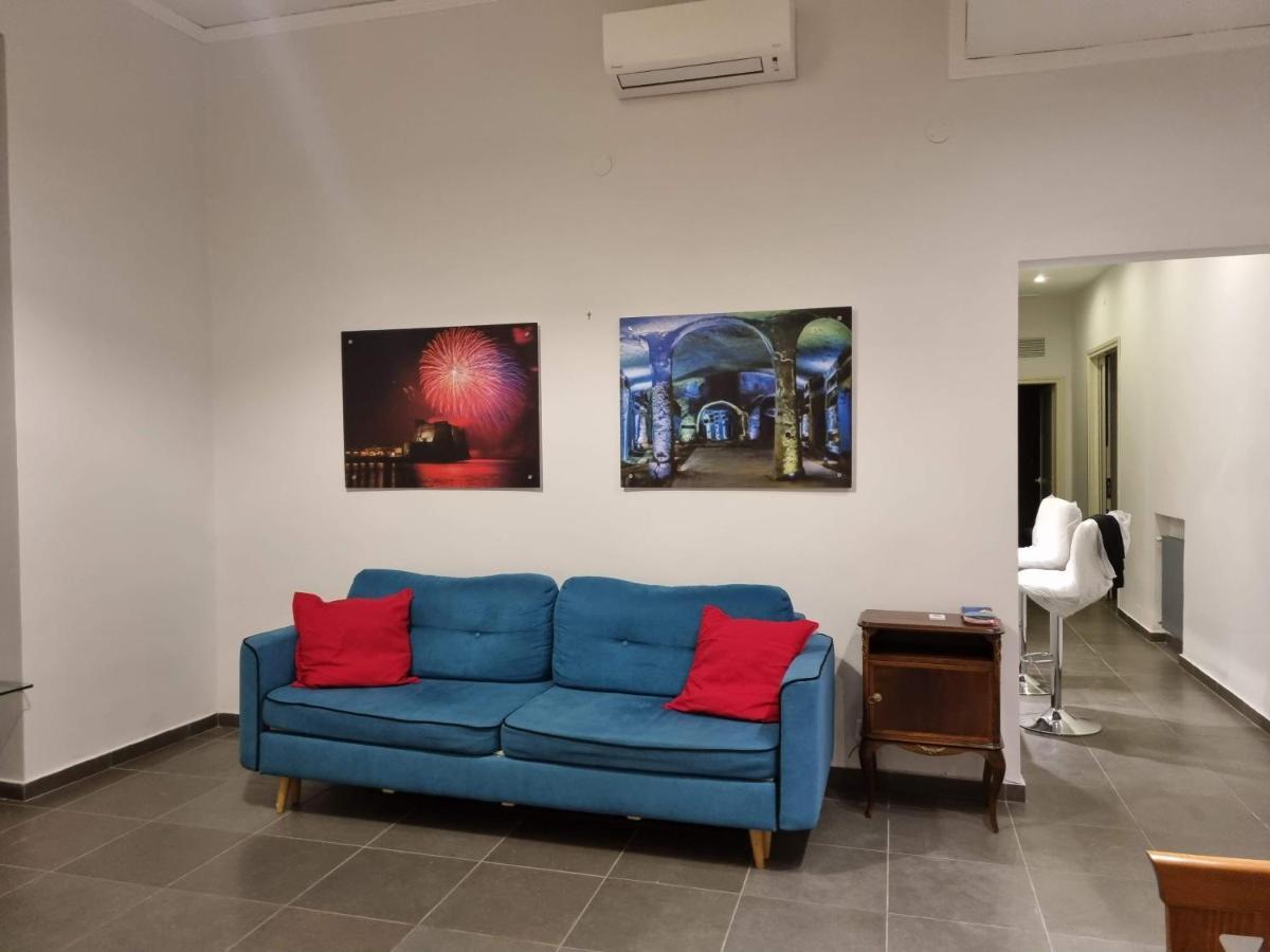 Napoli Sottosopra Chiaia Apartment Bagian luar foto